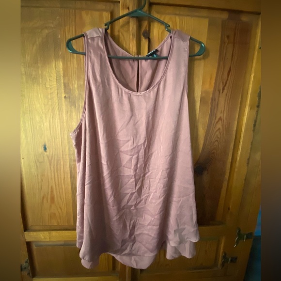 Torrid 3 - Picture 1 of 3